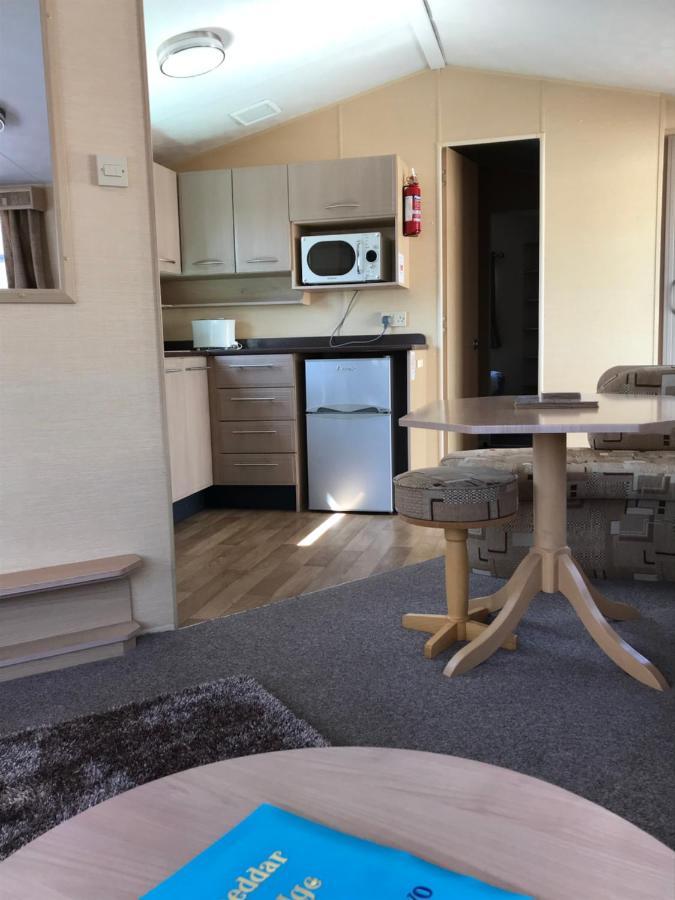 Pet Friendly Riverside Static Caravan チェダー エクステリア 写真